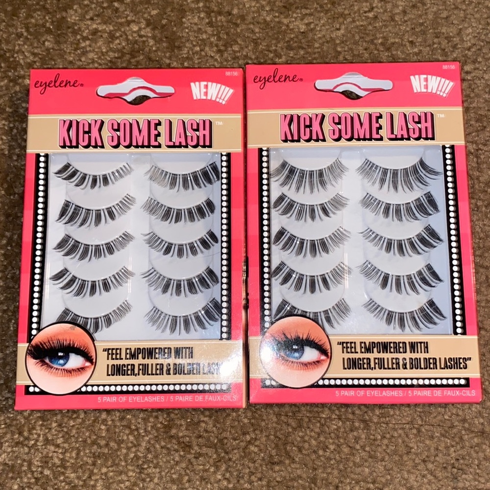 Brand new false lashes!